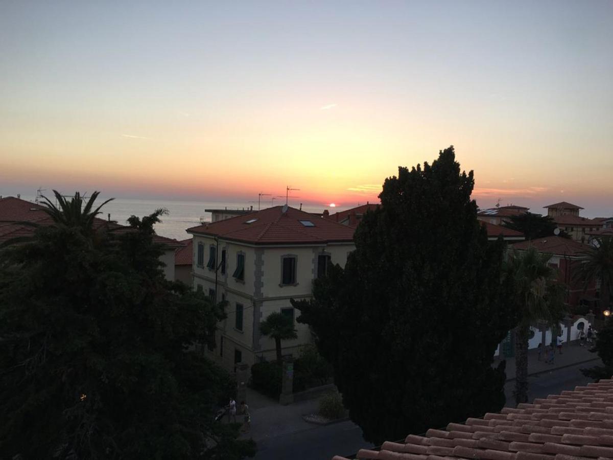Casa Myconis 68Mq A Due Passi Dal Mare Di San Vincenzo Lägenhet Exteriör bild