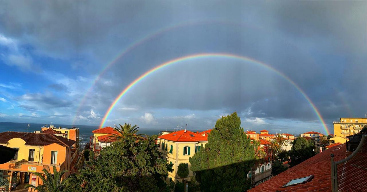 Casa Myconis 68Mq A Due Passi Dal Mare Di San Vincenzo Lägenhet Exteriör bild